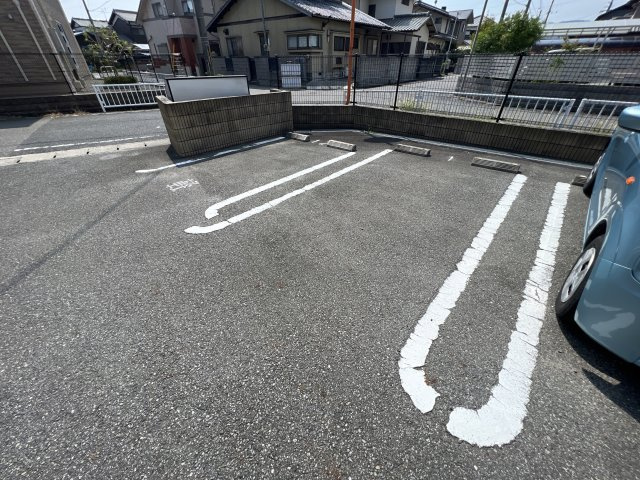 ポルトボヌールの駐車場
