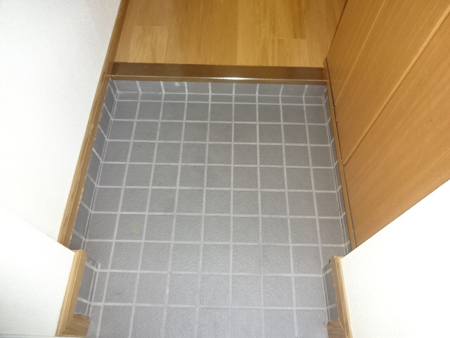 サンシャルマン細江の玄関