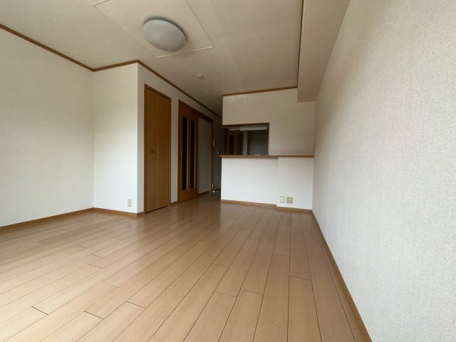 コータ・コートの居間・リビング