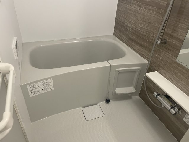 ソラナの浴室