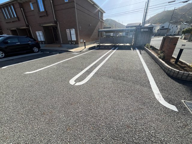 グランチャレットⅠの駐車場