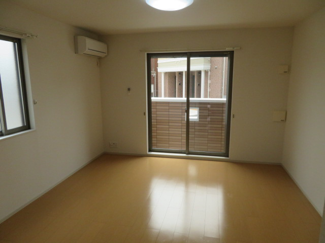 ドゥー・ファミーユⅡの居間・リビング