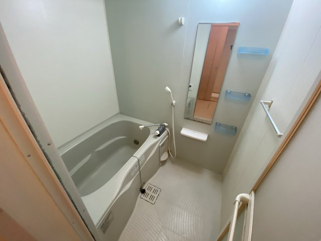 オアシス上ノ茶屋の浴室