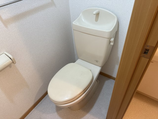 インプレスのトイレ