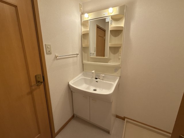 インプレスの洗面所