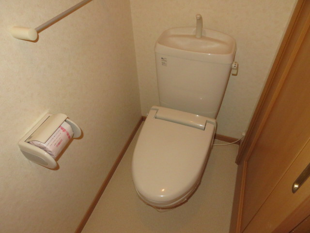 ハピネス　香呂のトイレ