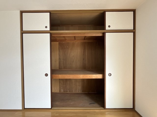 ハイツ渚の収納