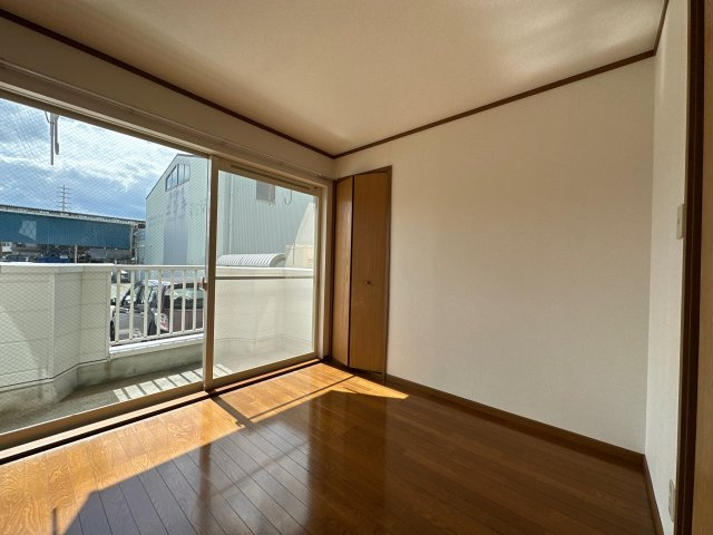 クレストール上野田　Ｂの居間・リビング