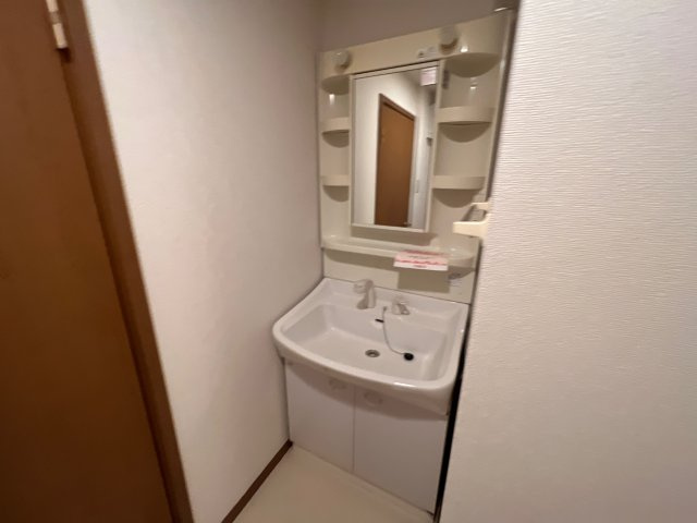 スカイコーポラスⅡの独立洗面台