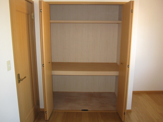 フリーデンＢの収納