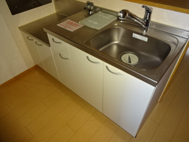 メゾン・ド・花水木　弐番館のキッチン