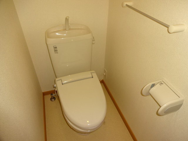 メゾン・ド・花水木　弐番館のトイレ