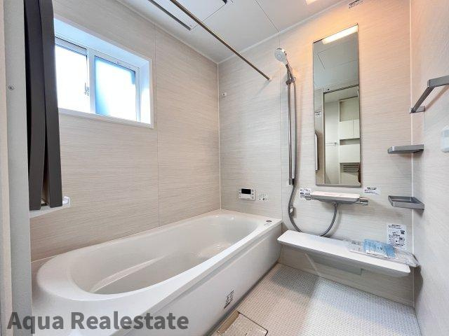 高松市香西北町の中古一戸建の浴室