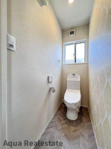 高松市香西北町の中古一戸建のトイレ