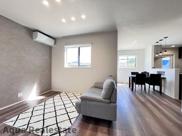 高松市香西北町の中古一戸建の居間・リビング