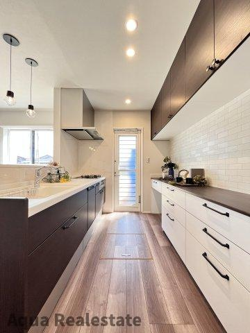 高松市香西北町の中古一戸建のキッチン