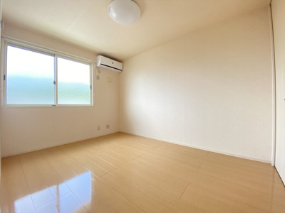 【洋室】 | コンフォール・ヴィラD棟