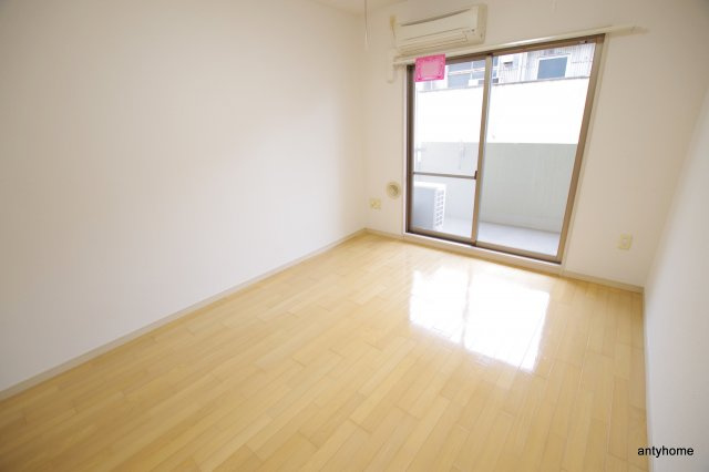 ファミールリブレ梅田東　仲介手数料無料の寝室