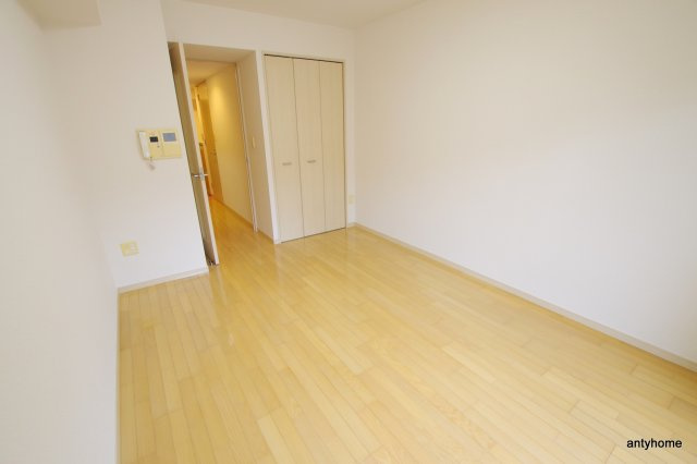 ファミールリブレ梅田東　仲介手数料無料の居間・リビング