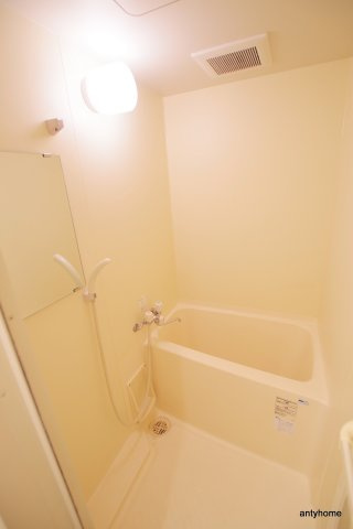 ファミールリブレ梅田東　仲介手数料無料の浴室