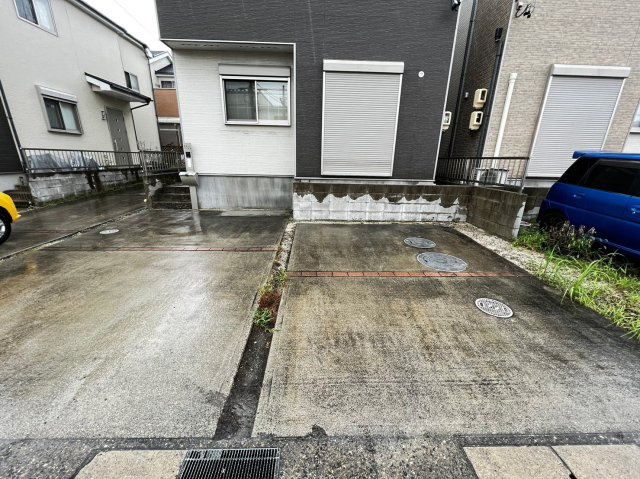 蟹江町平安一丁目戸建の駐車場|蟹江町平安一丁目戸建て