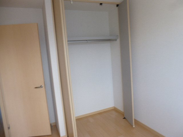 カーサトレスA棟の収納