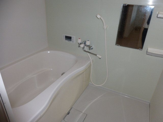 カーサトレスA棟の浴室