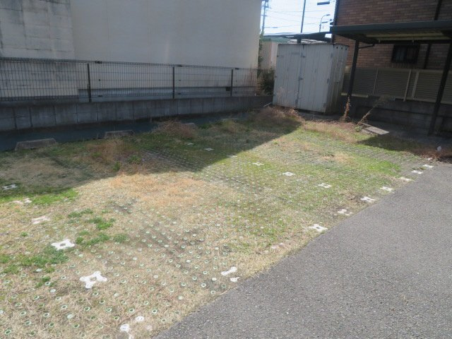 コスモポートの駐車場