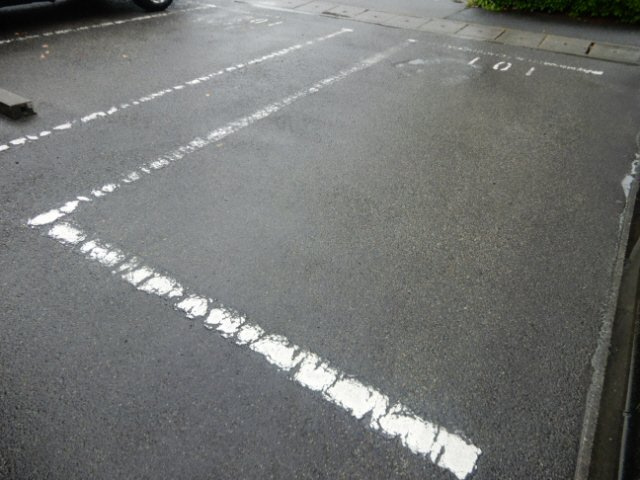 ベネッセ山手の駐車場
