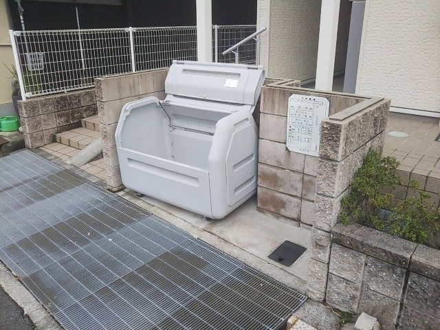 レオネクストハイツ西田のエントランス