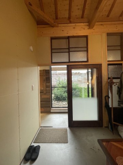 【展望】 | 事務所の扉を開けると庭が臨めます。