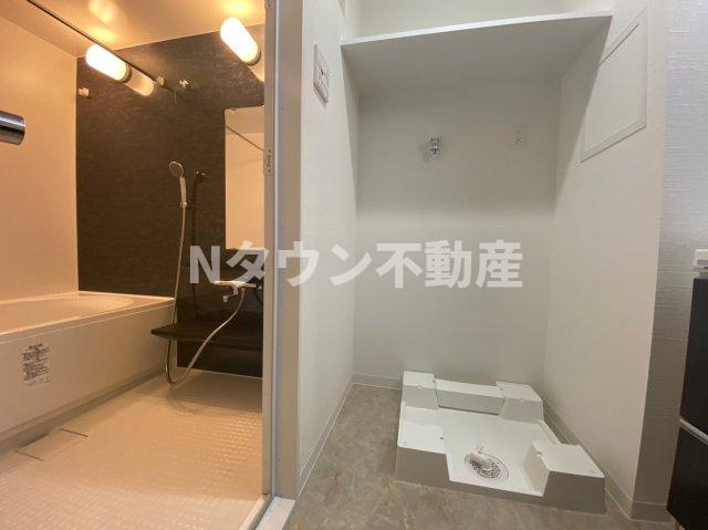 【洗面所】 | パークゲート栄白川 | 忙しい朝には欠かせない洗面所です