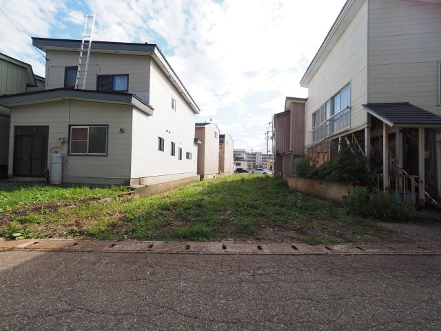  | 【建築条件なし】大仙市大曲須和町 南北両面道路の土地物件