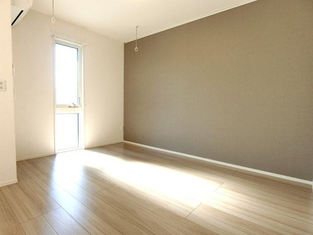 【寝室】Ｄ-ＲＯＯＭ 白萩町