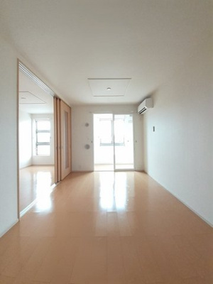 【居間・リビング】 | レーブ立野