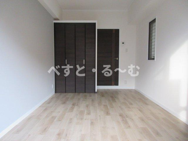 サングレイス西新町の居間・リビング