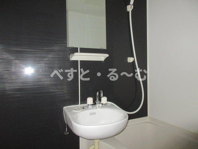 サングレイス西新町の独立洗面台