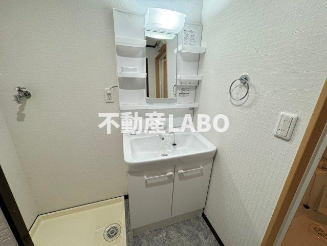 マンション忠岡の独立洗面台