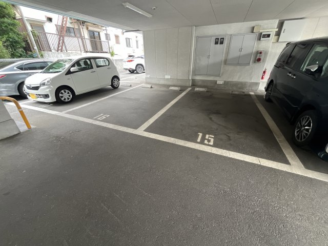 シティライフ北条の駐車場