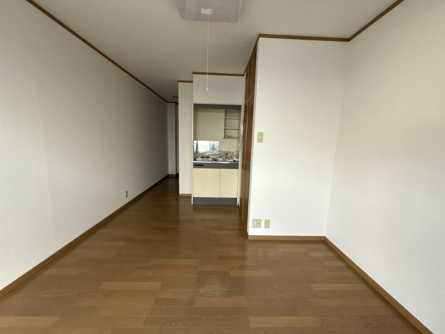 白岡ハイツの居間・リビング