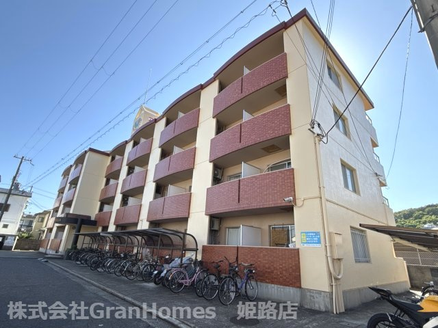 セントポーリアの外観