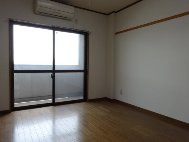高浜ＢＬＤⅡの居間・リビング