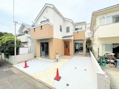 【外観】 | ◆◇権太坂1丁目　新築戸建て◇◆ | ◆一戸建てを中心とした街並みが整然と続き、周辺は高い建物が建っていないので、緑の多い閑静な趣を感じる環境です。街並みや周辺環境も重要なポイントです！！