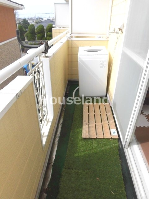 レオパレス西浜第2のバルコニー