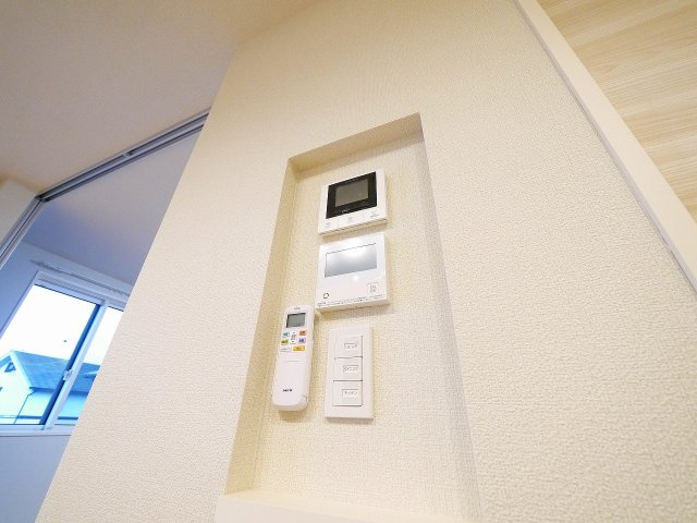 サニーレジデンスのセキュリティ|モニター付きインターホン