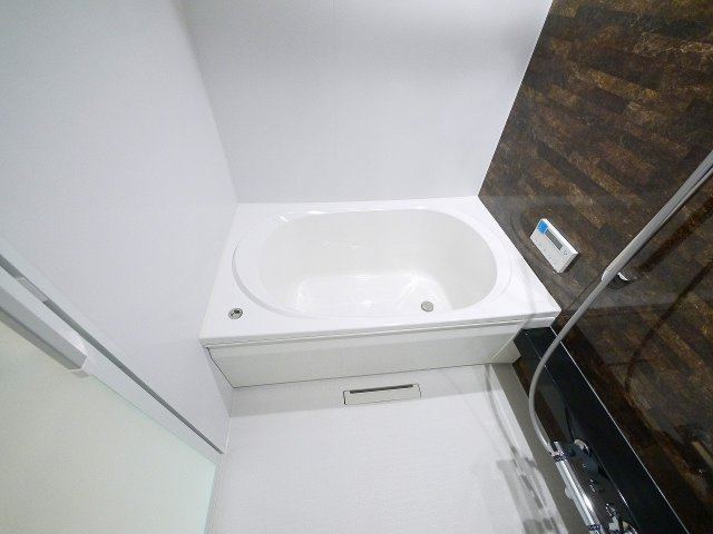 サニーレジデンスの浴室|ゆったり過ごせるお風呂です