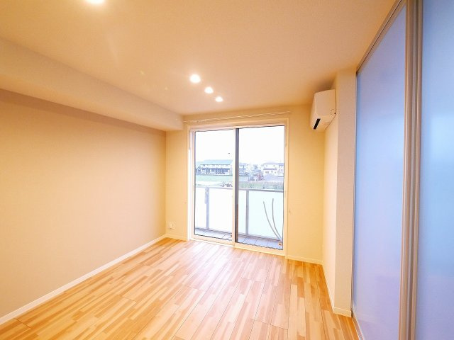 サニーレジデンスの居間・リビング|リビングです