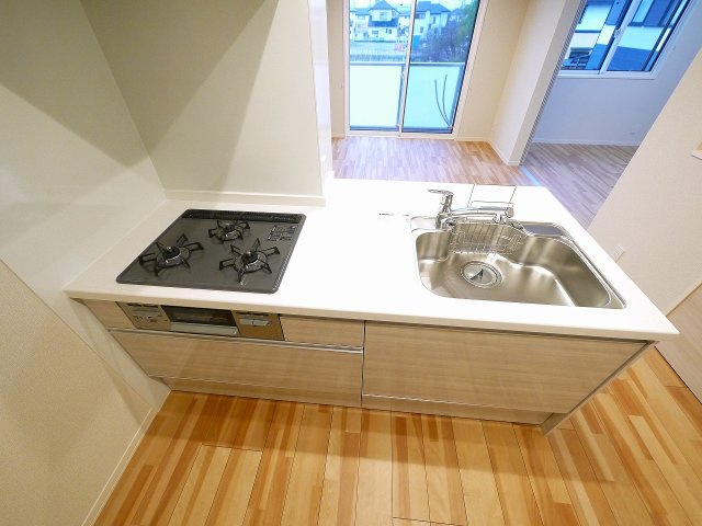 サニーレジデンスのキッチン|お料理しやすいキッチンです