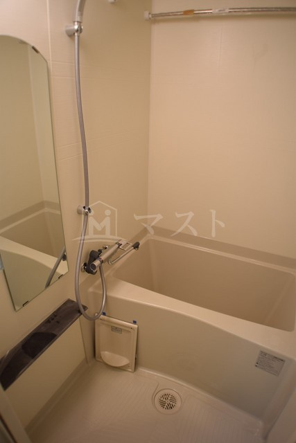 ＬＣ上本町カレントの浴室