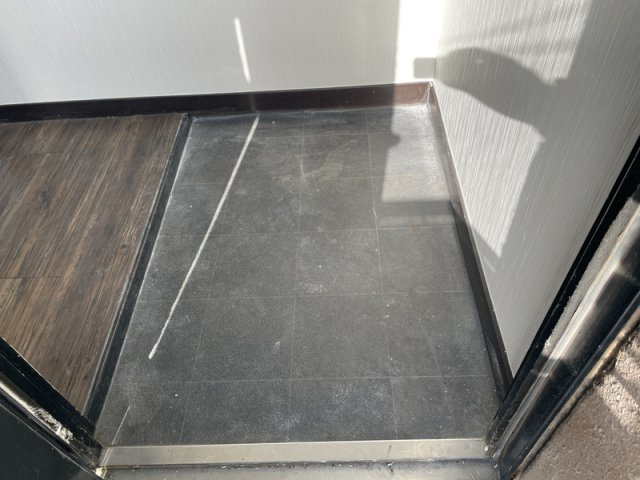 大昌ハイツの玄関